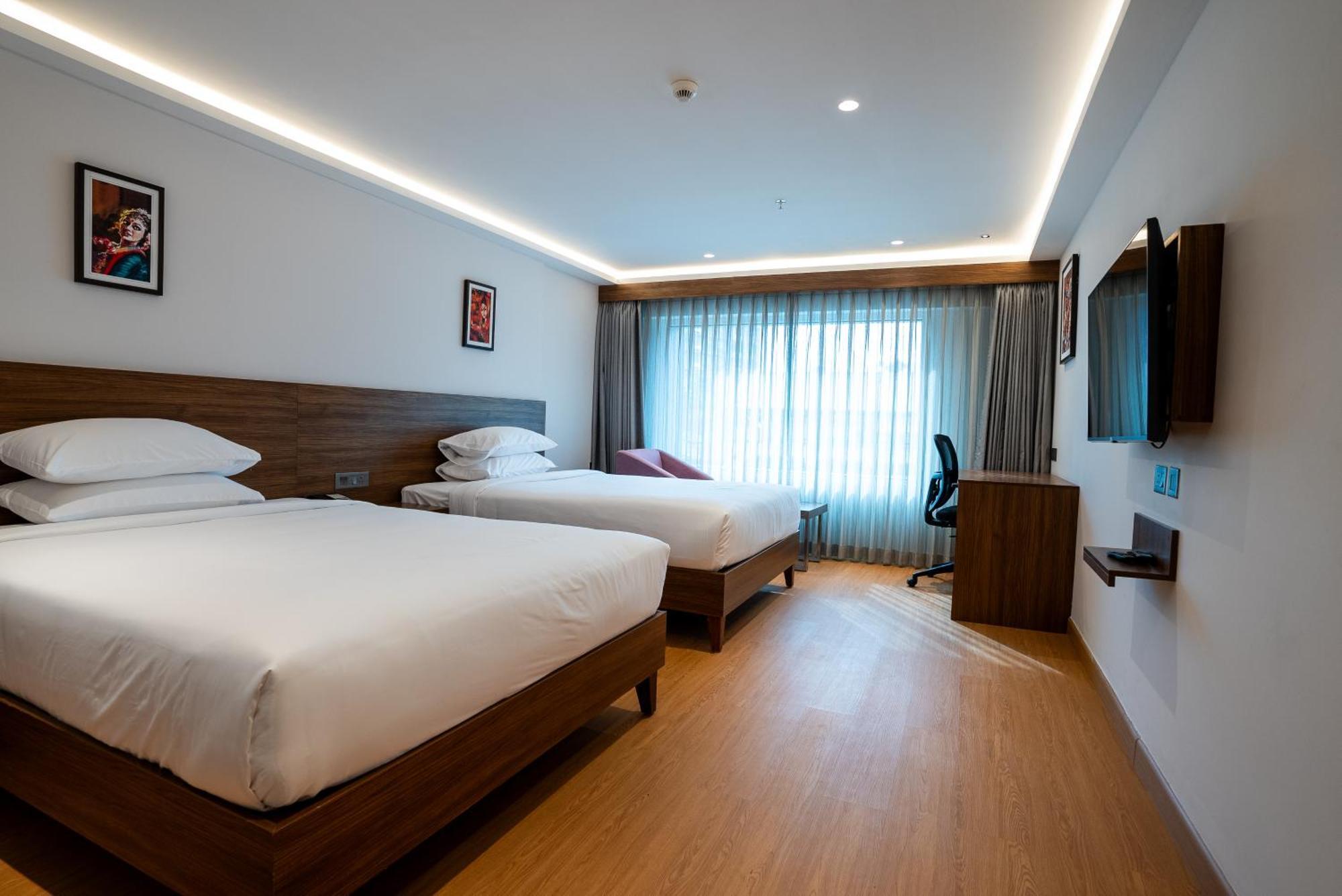 Lilac Hotel Guruvāyūr Dış mekan fotoğraf