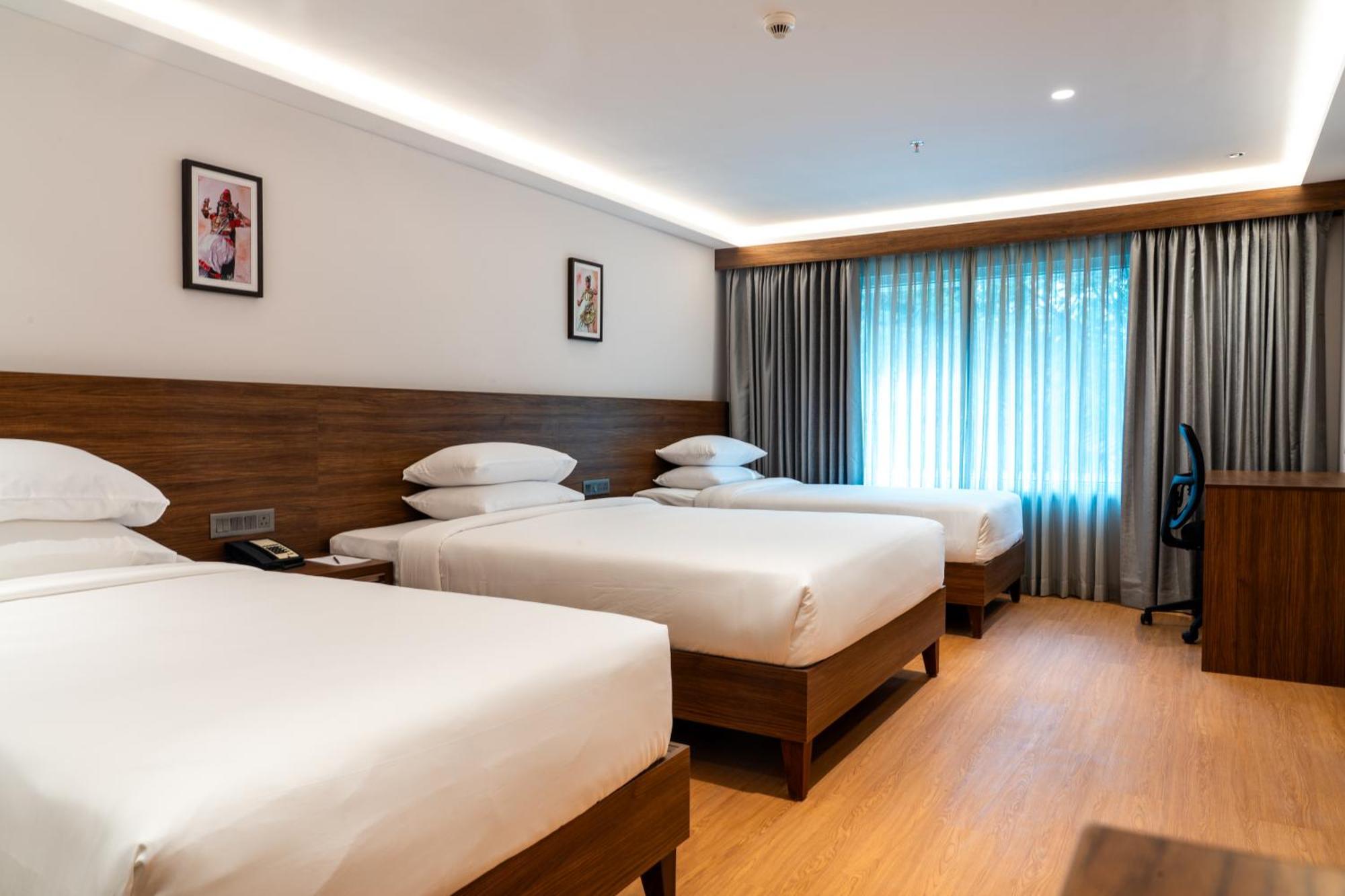Lilac Hotel Guruvāyūr Dış mekan fotoğraf