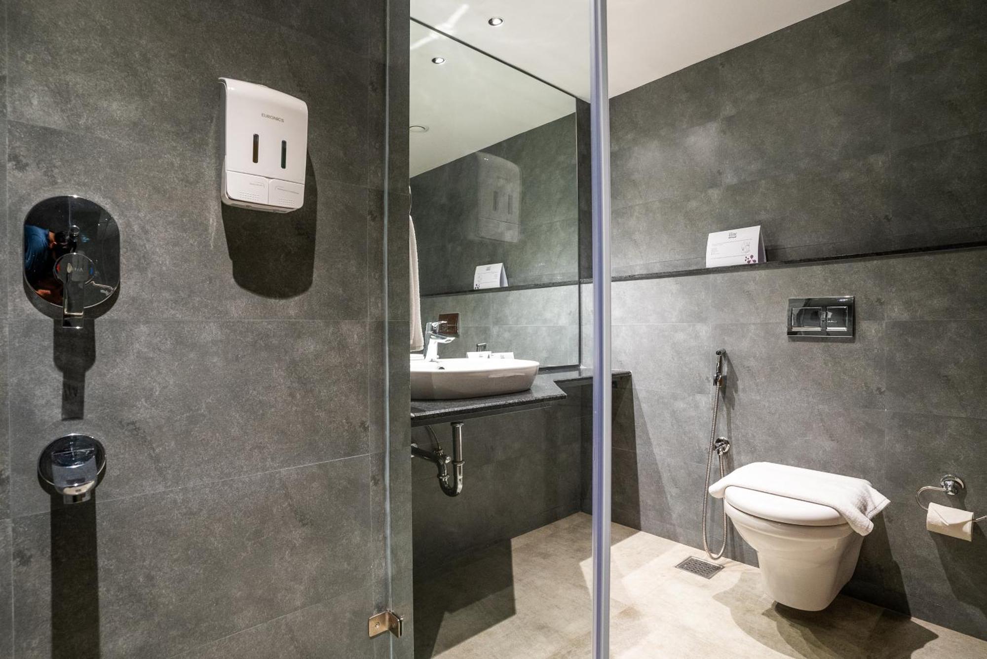 Lilac Hotel Guruvāyūr Dış mekan fotoğraf