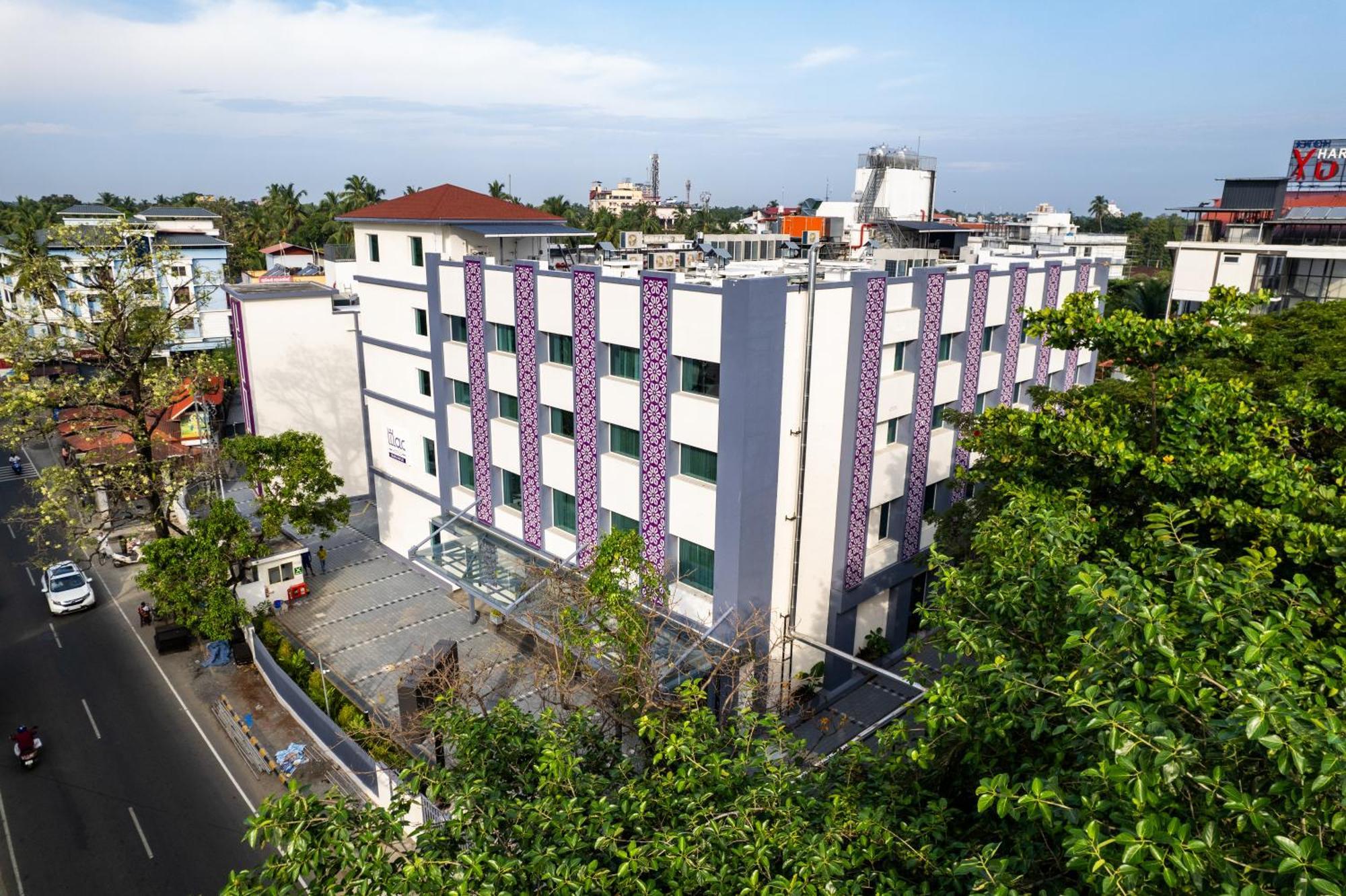 Lilac Hotel Guruvāyūr Dış mekan fotoğraf